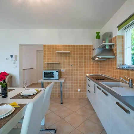 Villa Pia By Briskva *