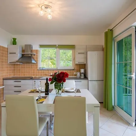 Villa Pia By Briskva *